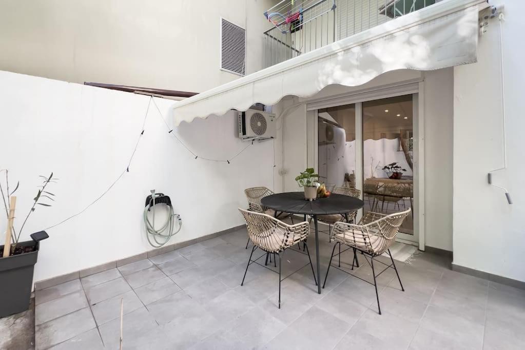 Luxury Studio With Garden Next To Acropolis Athens Exterior photo